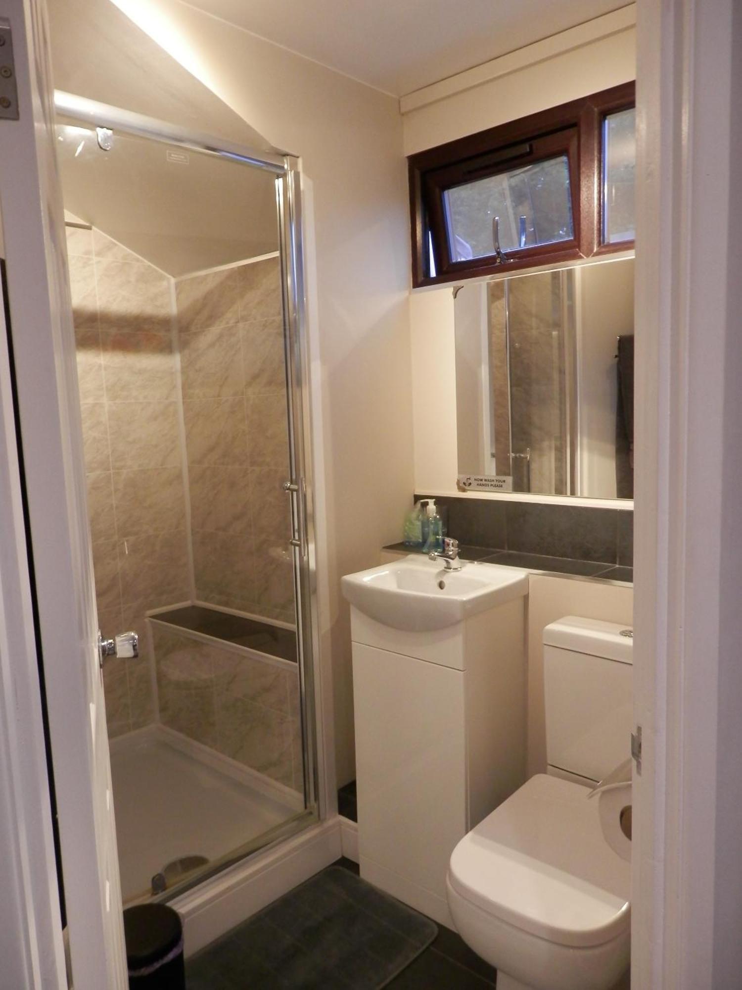 Middle House Bed & Breakfast Coventry