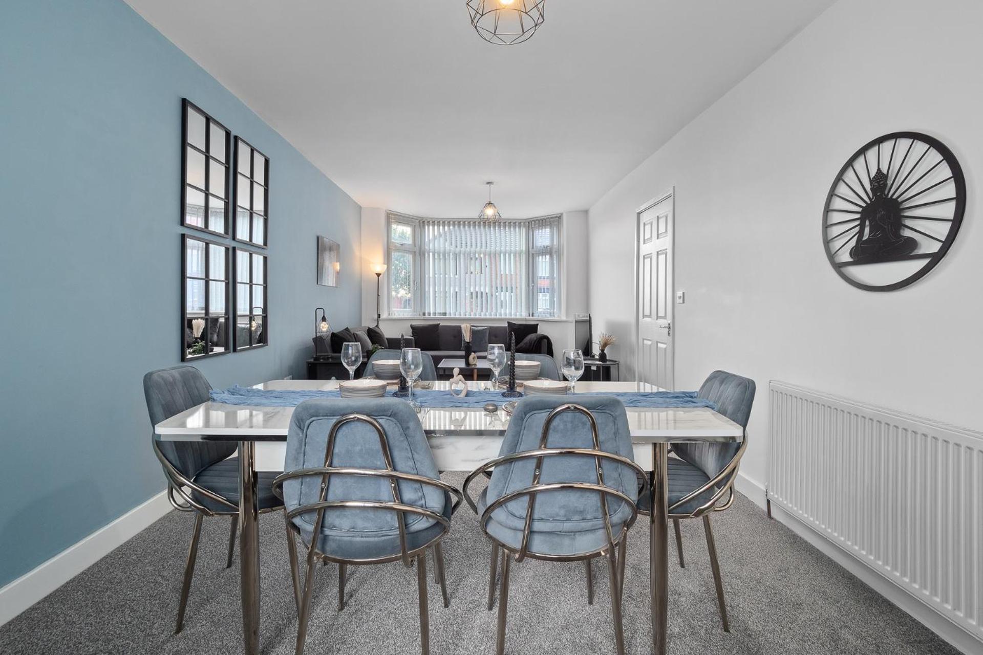 Casa de férias Perfect For Contractors, Driveway With Free Parking, Close To City Centre