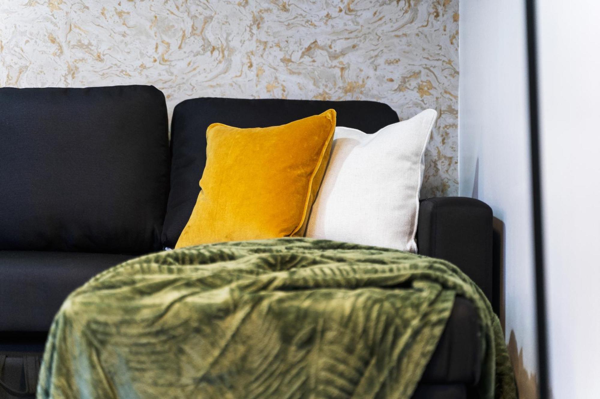 Luxury 4-bed - Centre With Free Parking & Garden