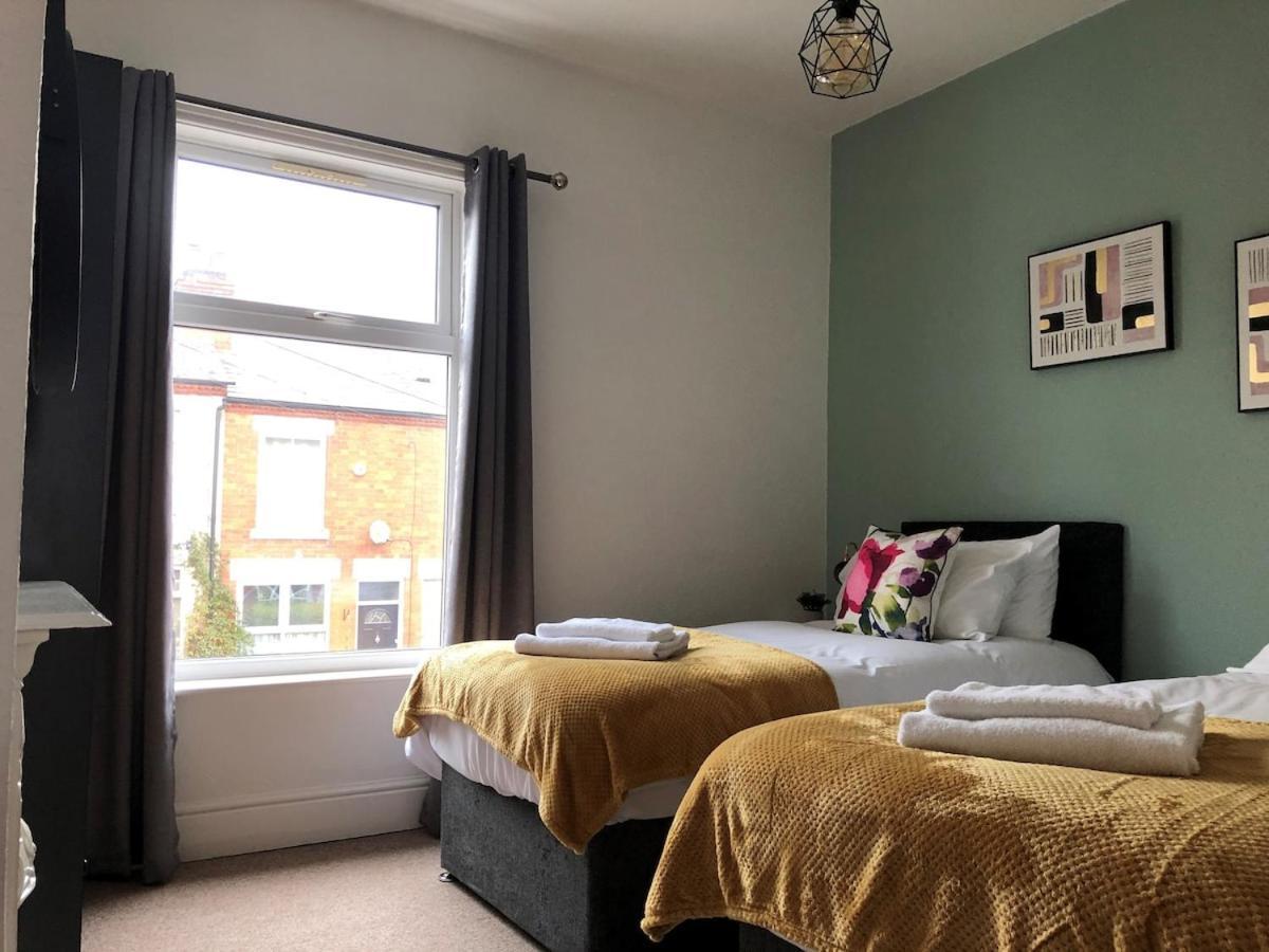 Free Parking, Free Wifi, Centre, Contractor And Family Friendly Coventry