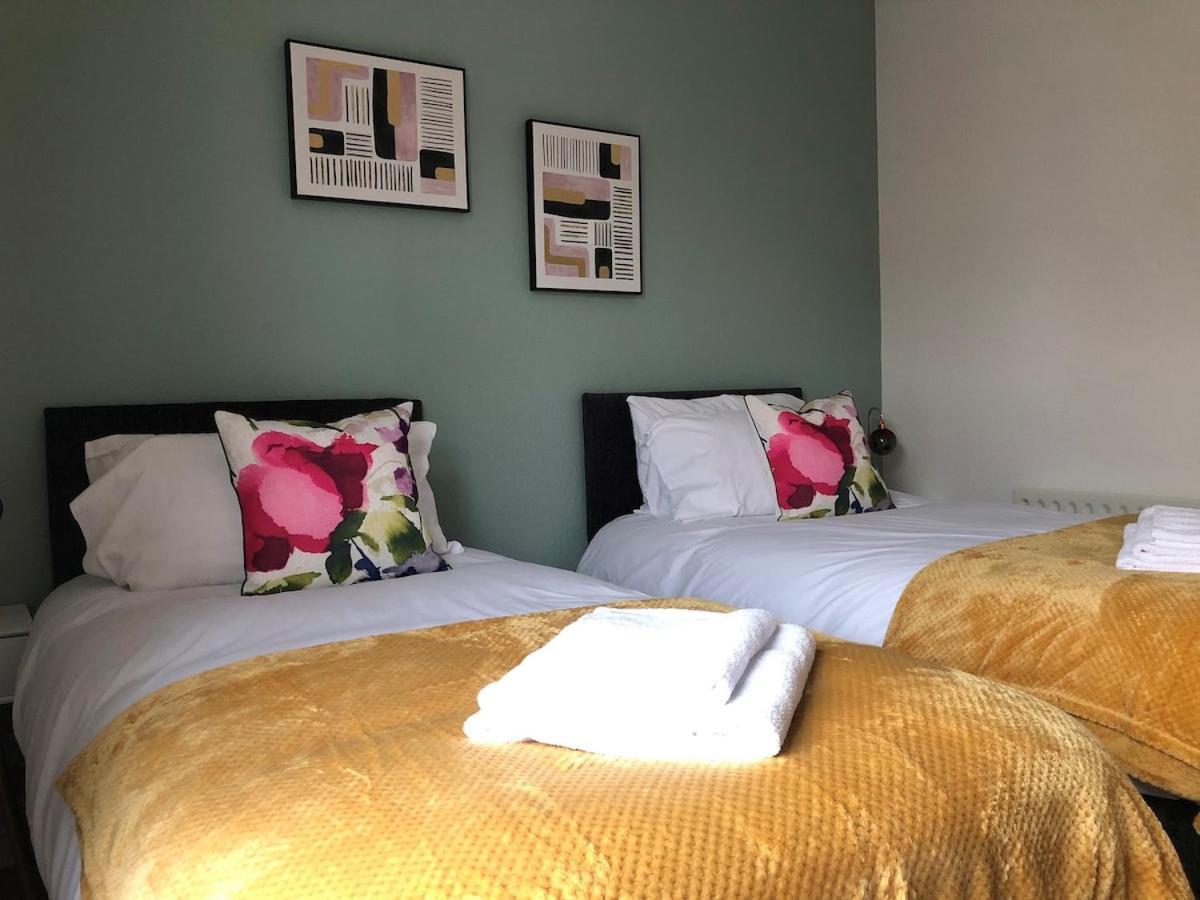 Free Parking, Free Wifi, Centre, Contractor And Family Friendly Coventry