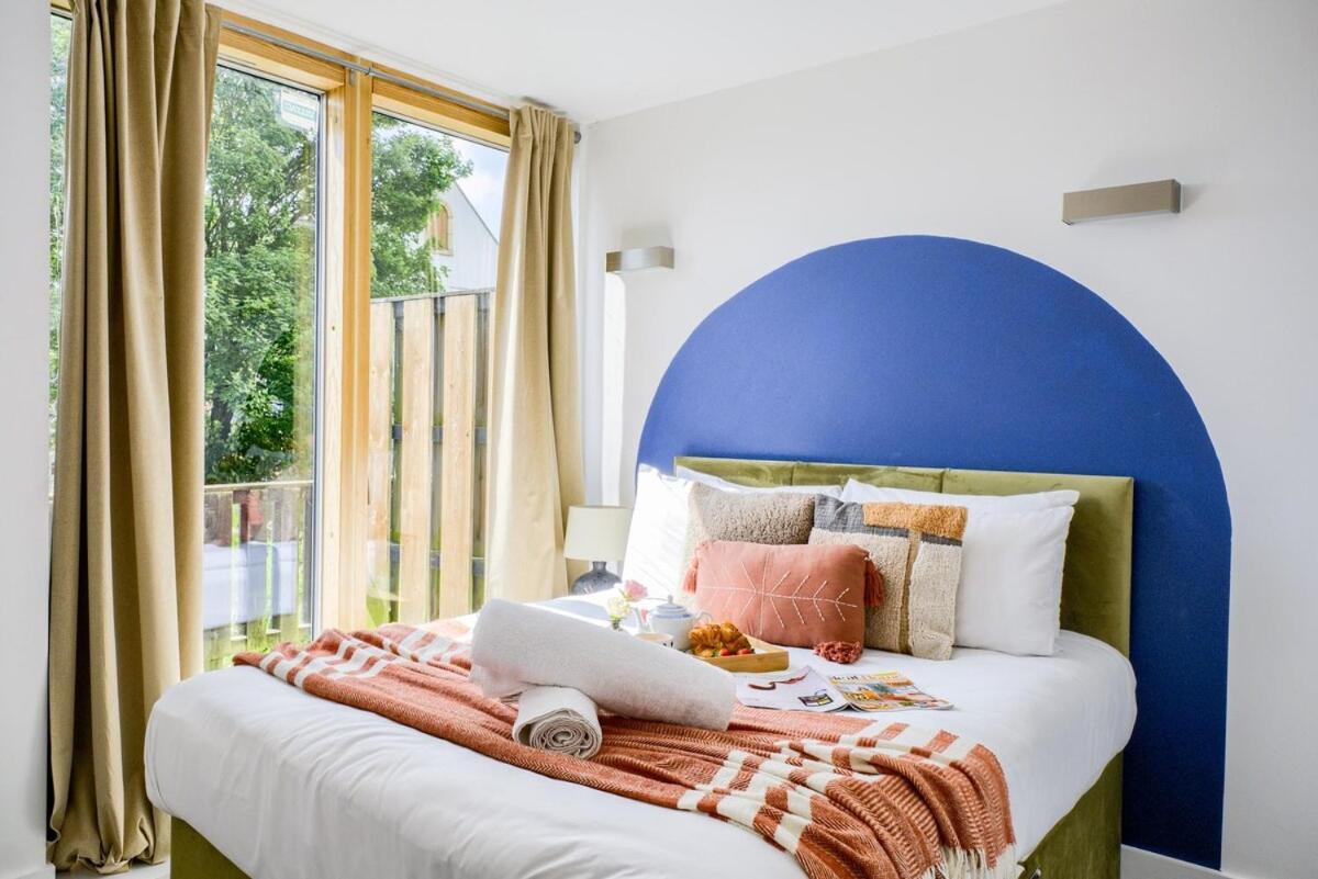 Stylish, Modern House, * Coventry