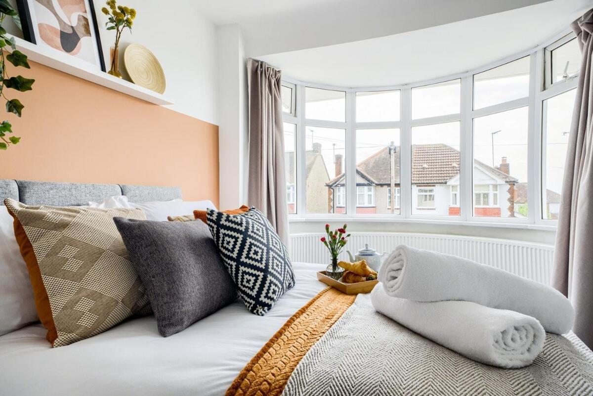 Holiday home Beautiful House, Sleeps 8 Coventry