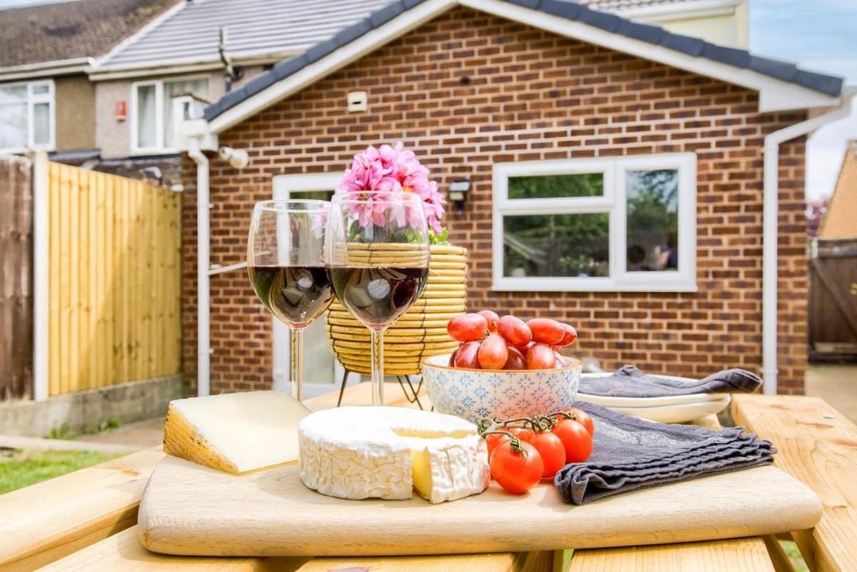 Beautiful House, Sleeps 8
