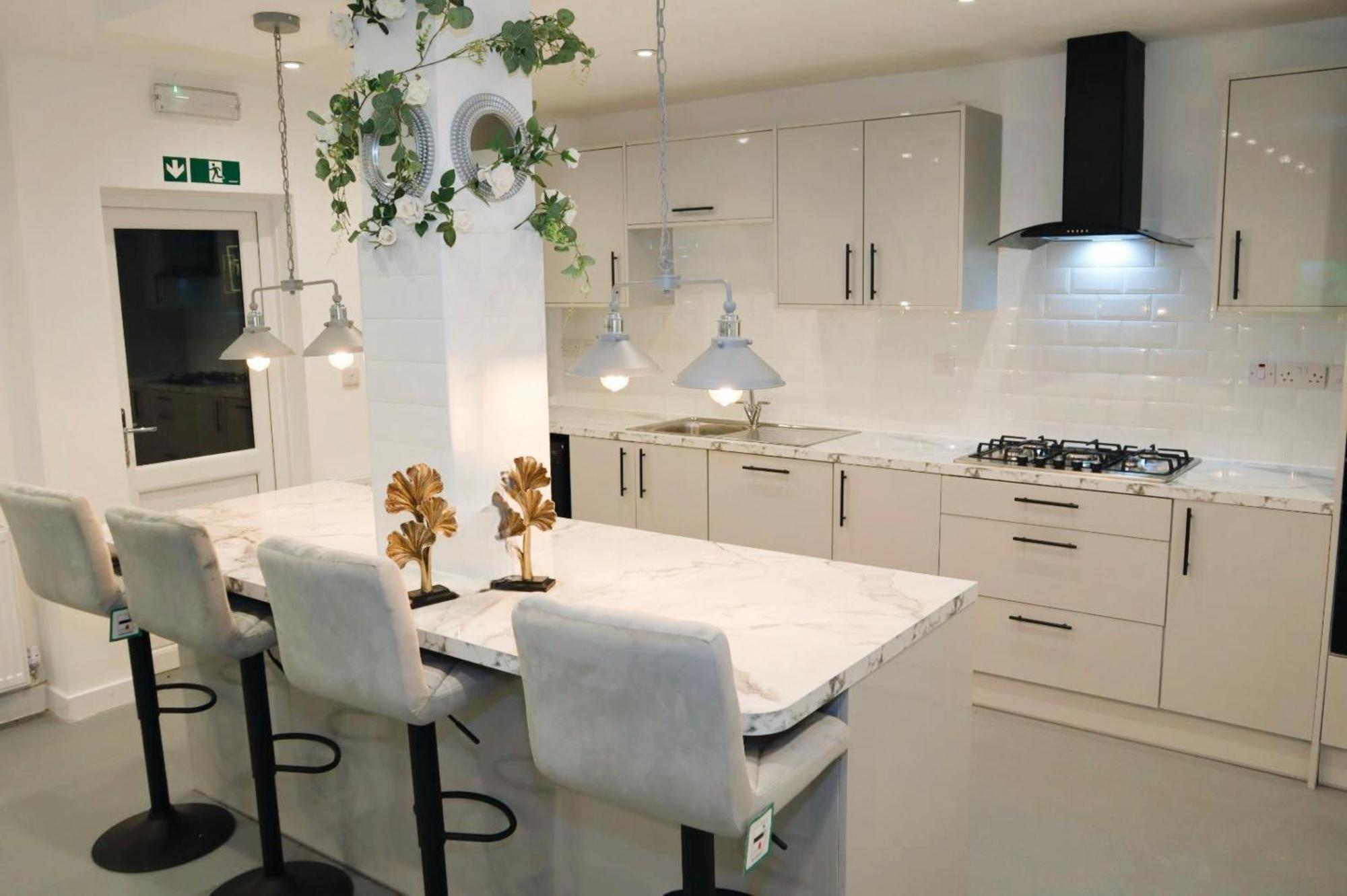 Spacious Apartment Coventry