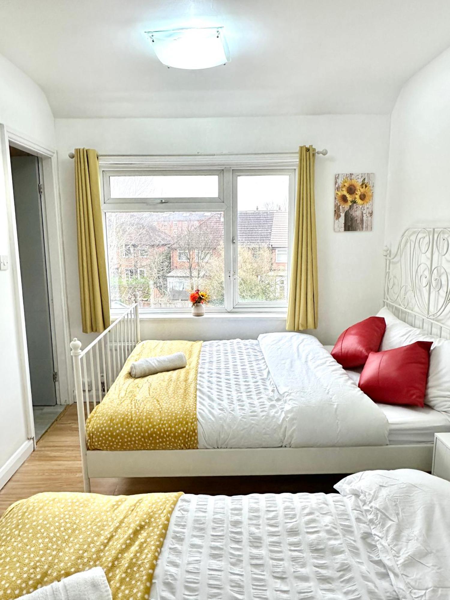 4 Ensuite Bedroom Entire House Sleeps 10 Driveway Parking Near Univesity And Center Coventry