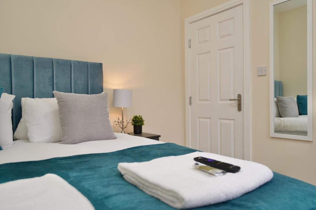Monks Villa Fully Furnished Home Coventry Holiday home Coventry