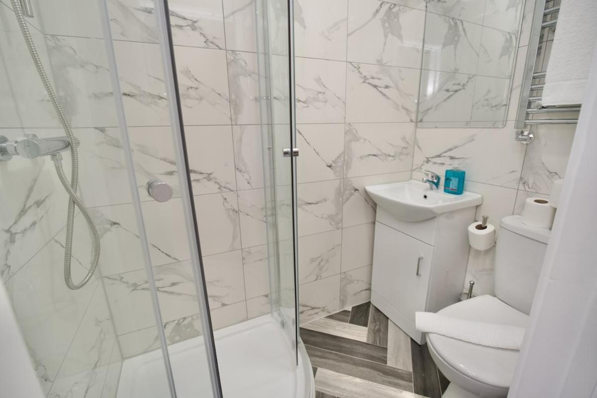 Holiday home Monks Villa Fully Furnished Home Coventry