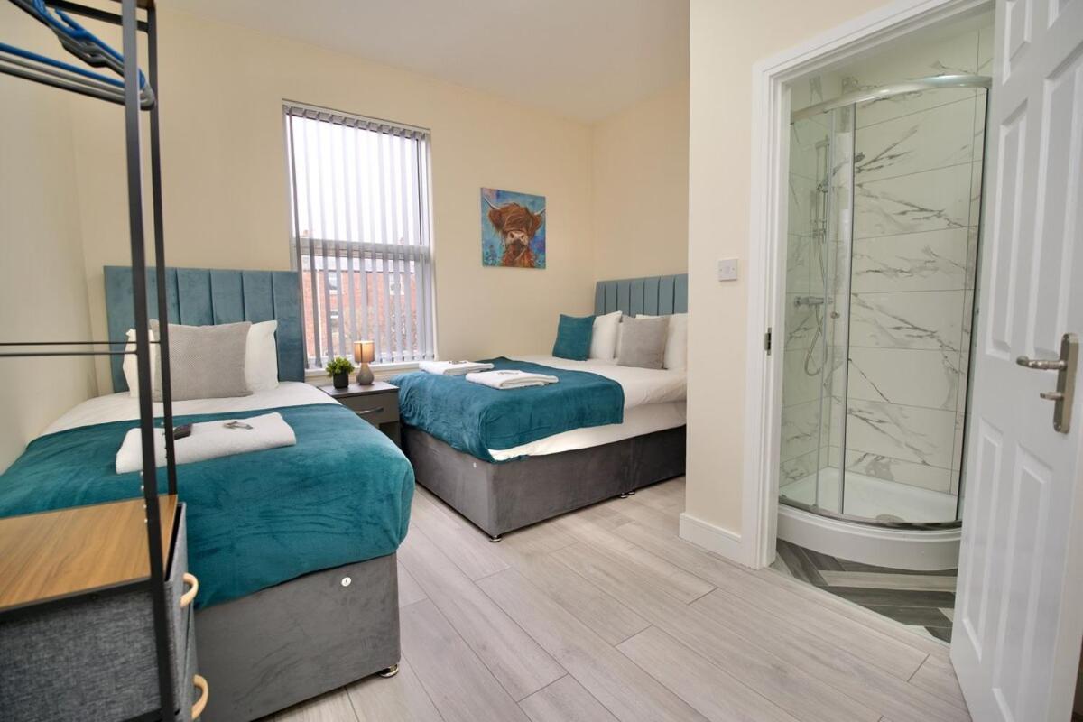 Monks Villa Fully Furnished Home Coventry Coventry