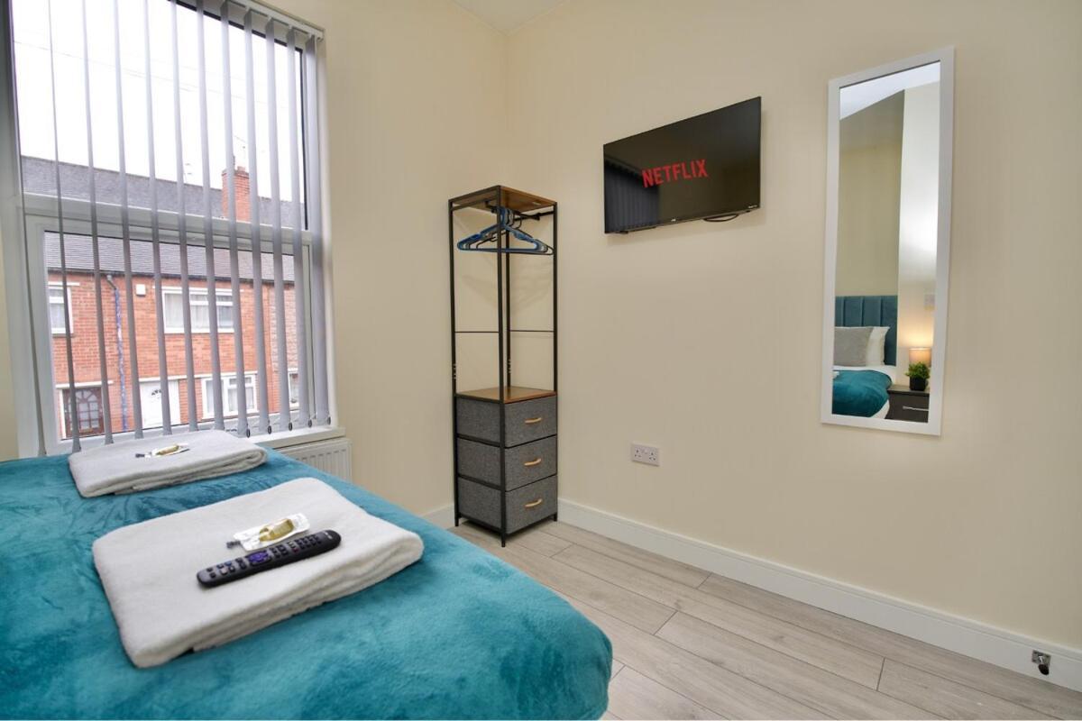 Holiday home Monks Villa Fully Furnished Home Coventry *