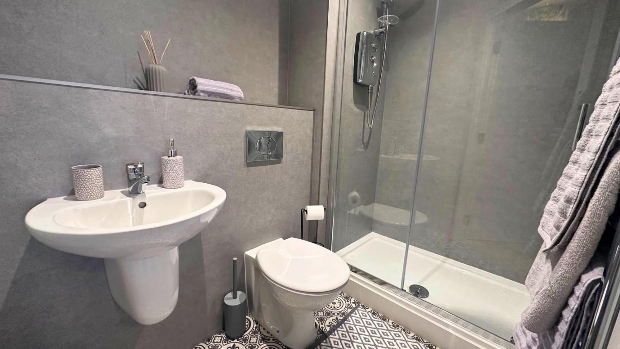 3 Bedroom Modern *