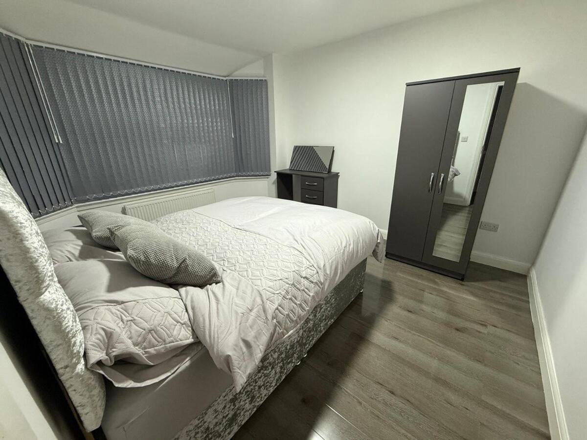Cozy 3 Bedroom In Wyken - * Coventry