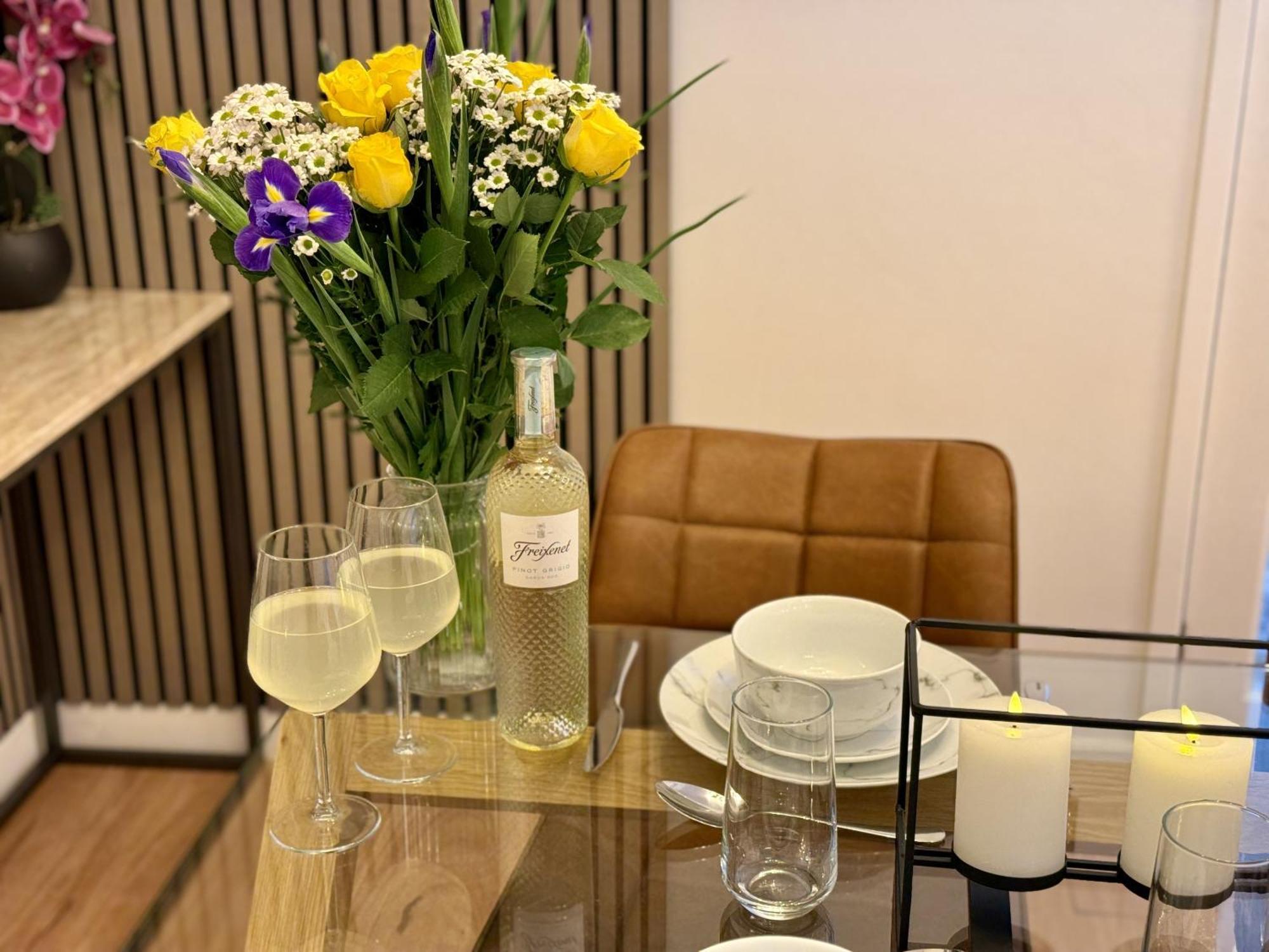 Spacious, Contemporary 2-bed House - Hosted By Hutch Lifestyle * Coventry