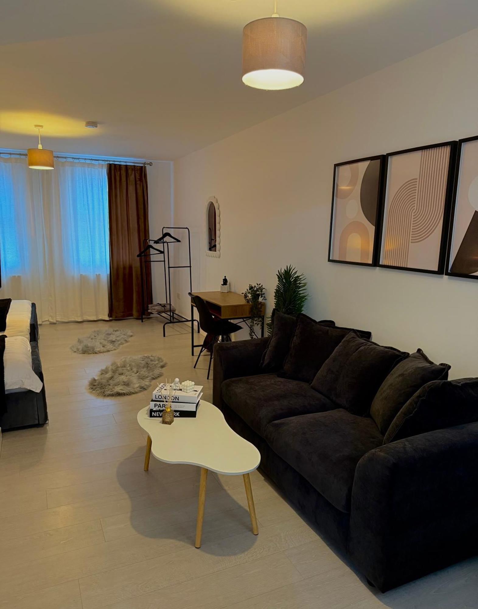 Your Away From Your Home! Apartment Coventry