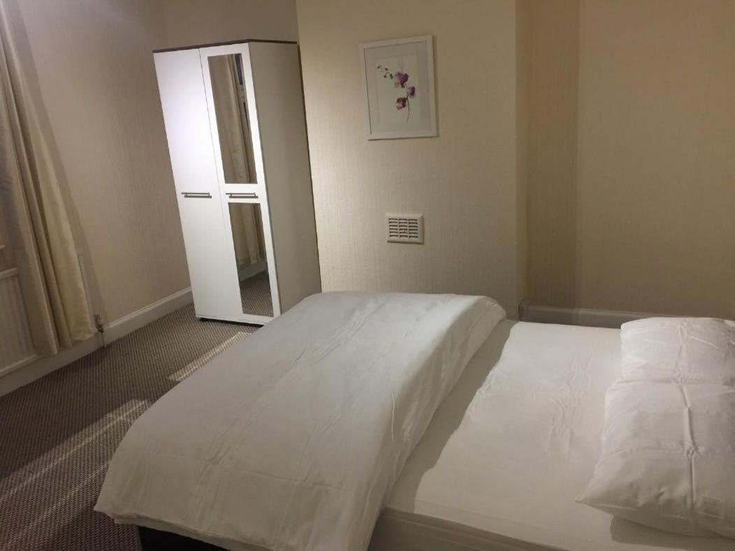 Big In Holiday home Coventry