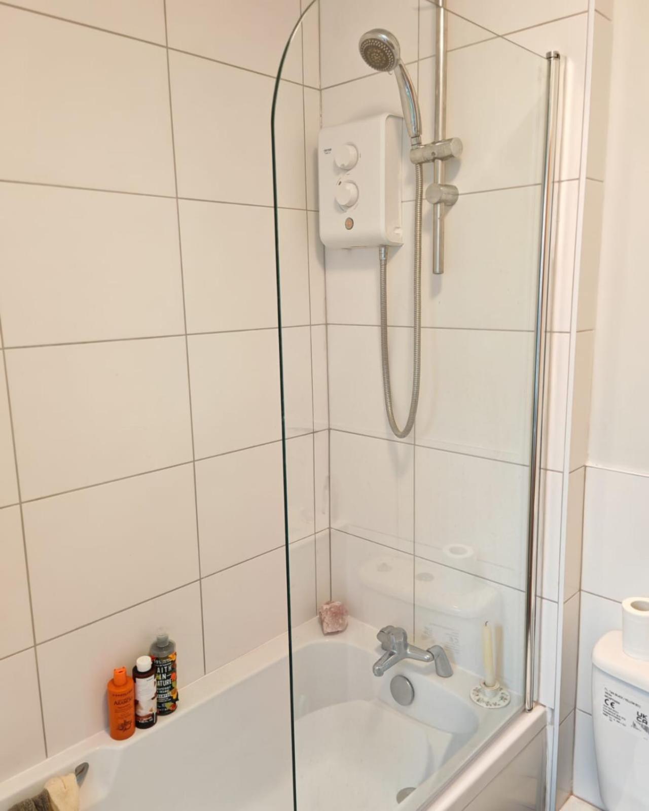 Homestay Double Bedroom In *