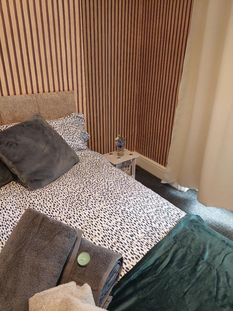Lindi Guest house Coventry