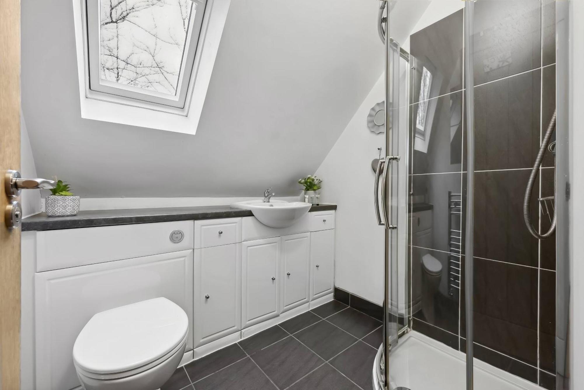 Beautiful Country Apartment, Rated Exceptional *