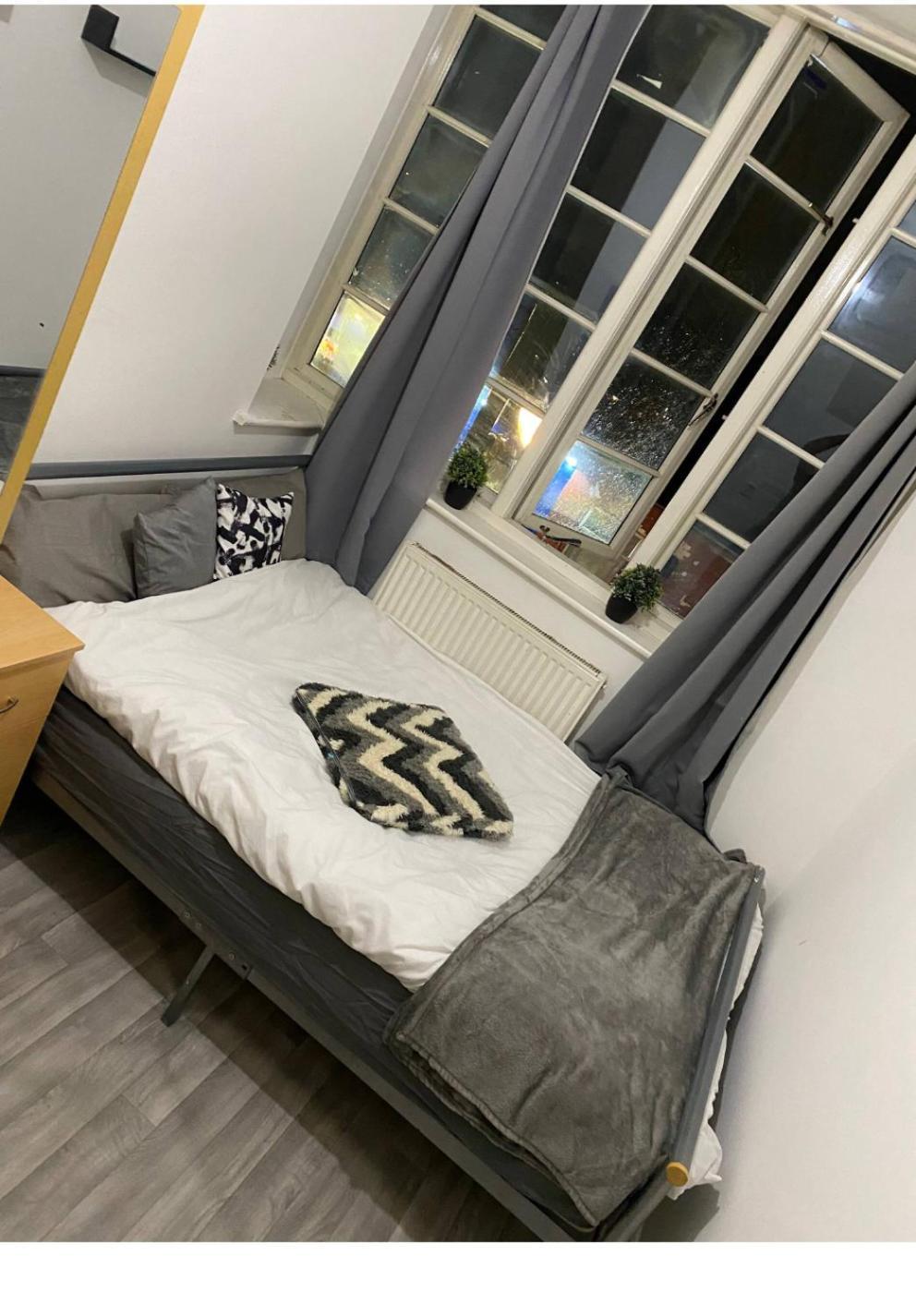 Guest house Double Cv1 Short Term Let Coventry