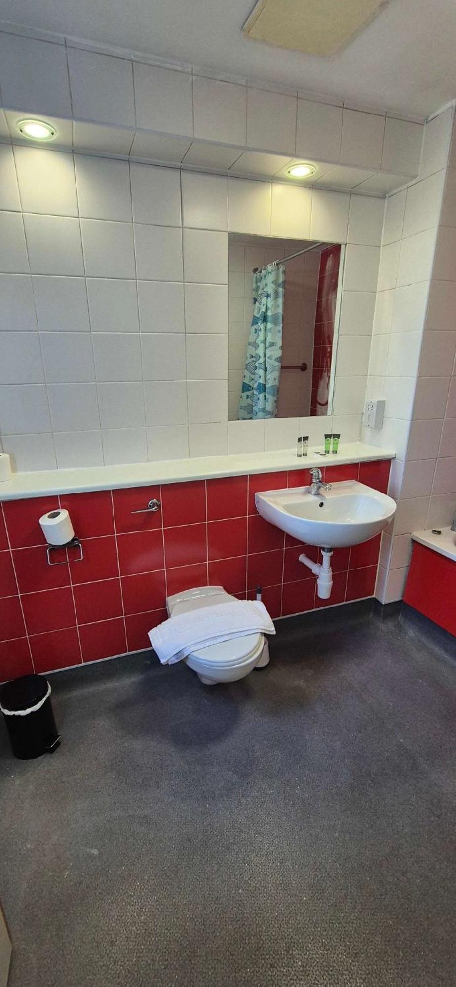 Fantastic Budget In Centre * Coventry
