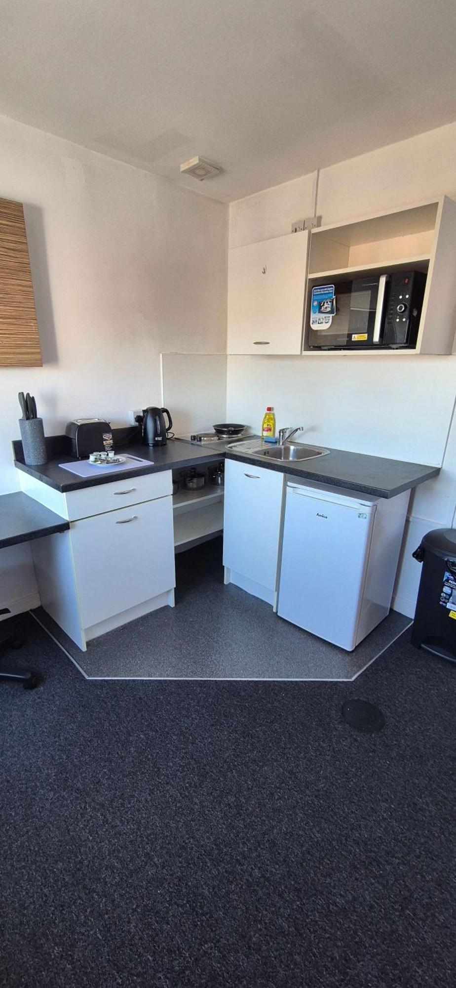 Lovely Budget In Centre Apartment