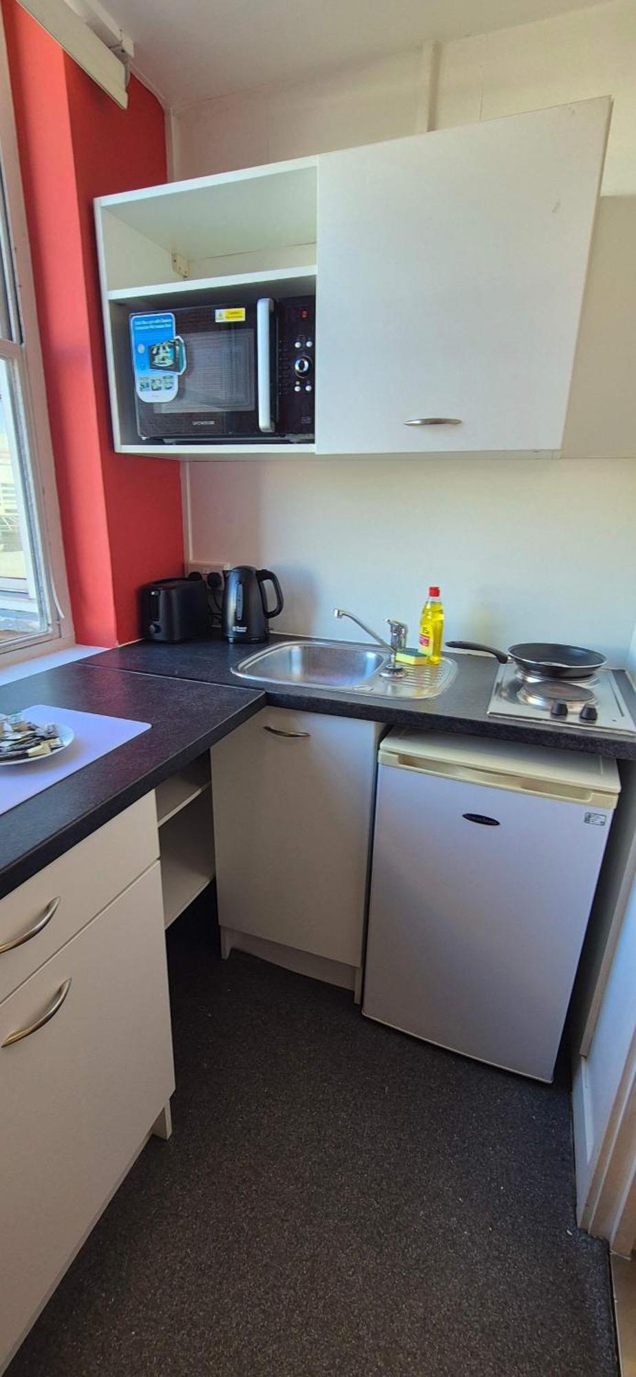 Cosy Budget In Centre Apartment *