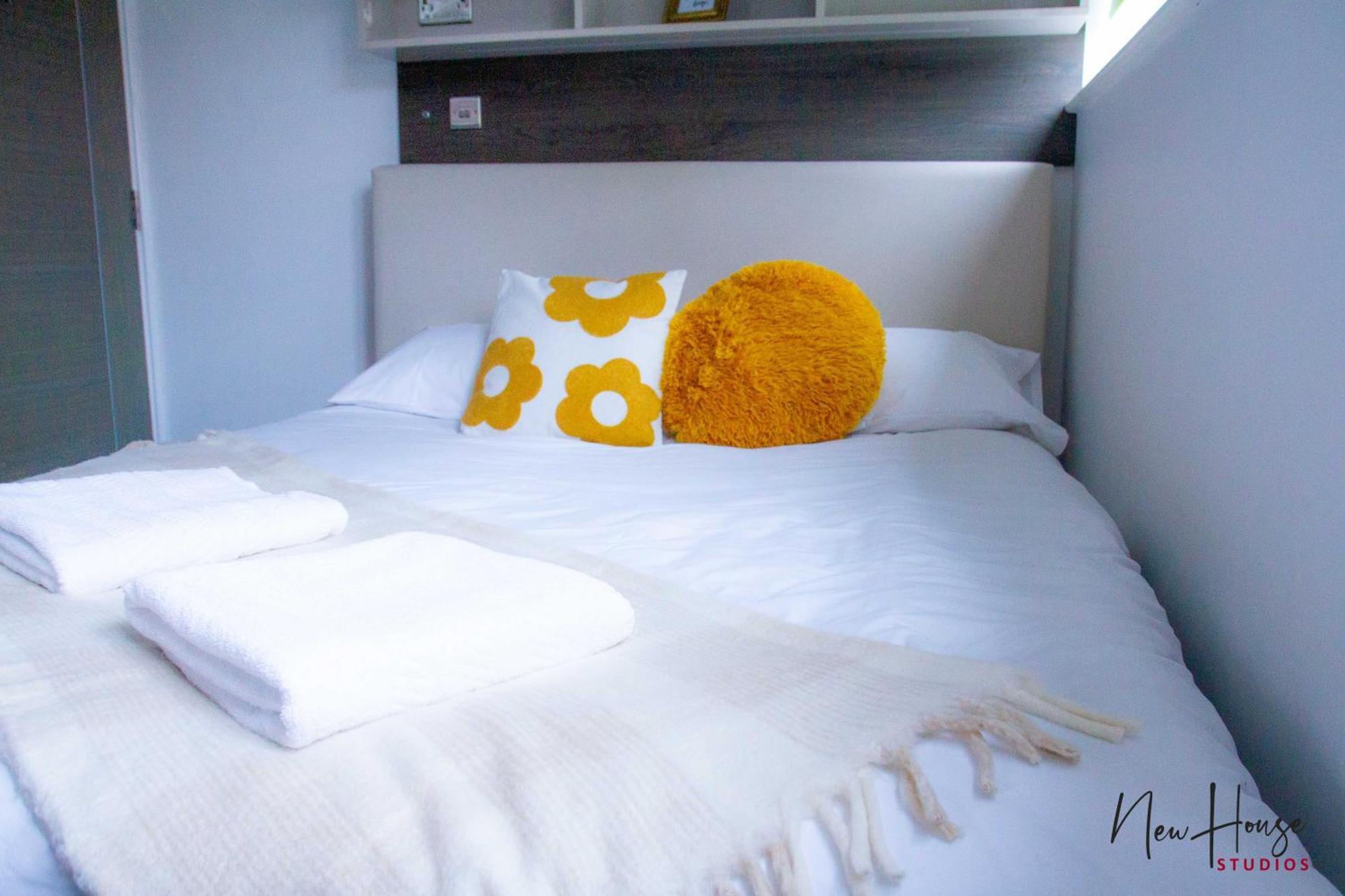 New House - Centre Apartment Coventry