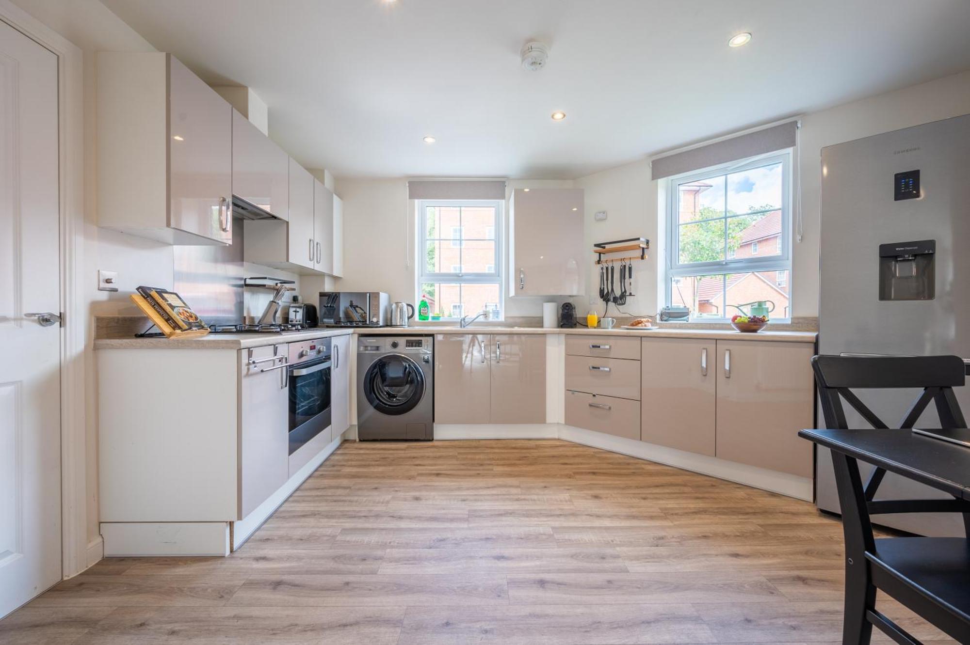 Close To Warwick - Clover Way By Ty Sa Guest house Coventry