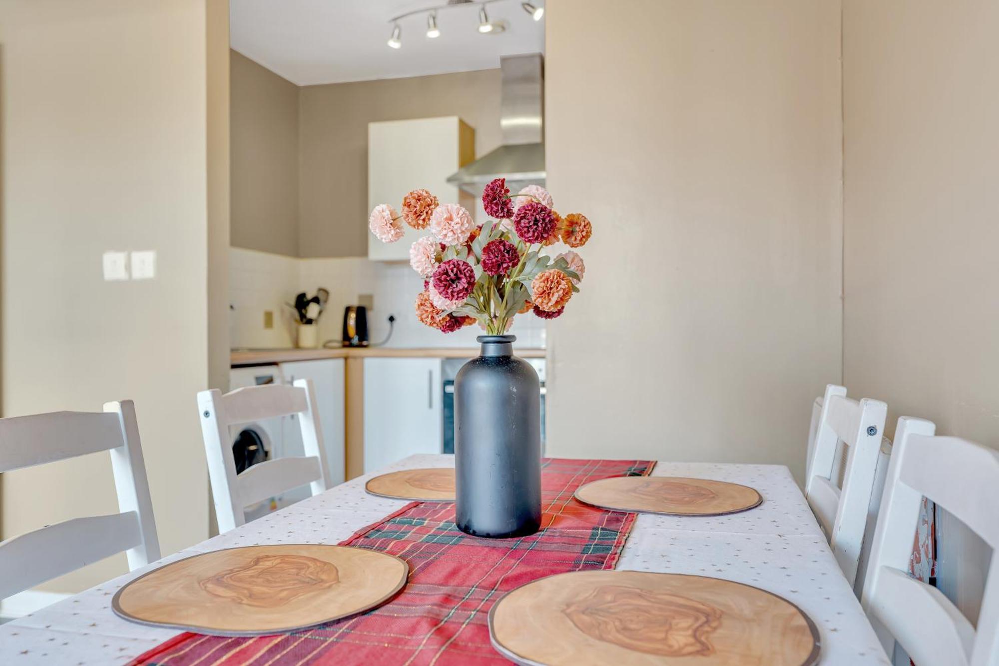 The Breeze Apartment