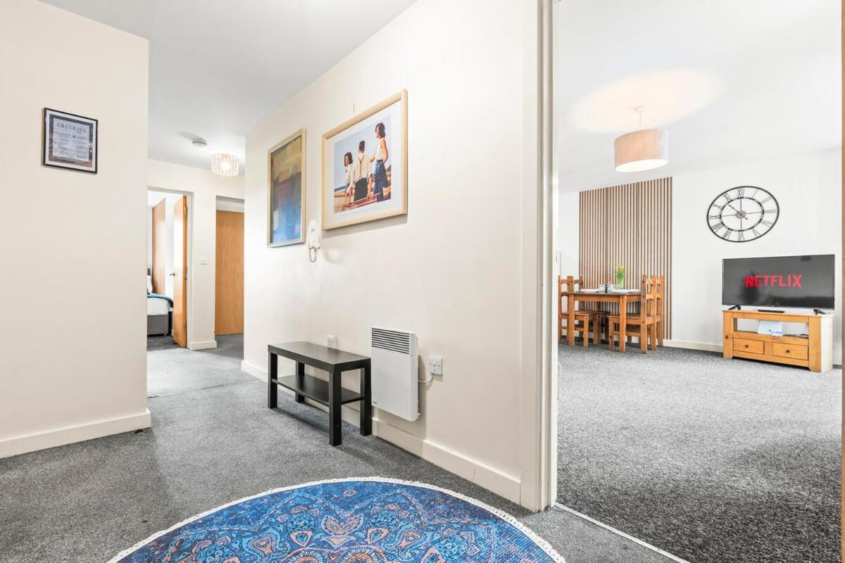 Apartment Centre 2 Bedroom - Private Parking, Balcony, Self-check-in And Fast Wifi By Yoko *