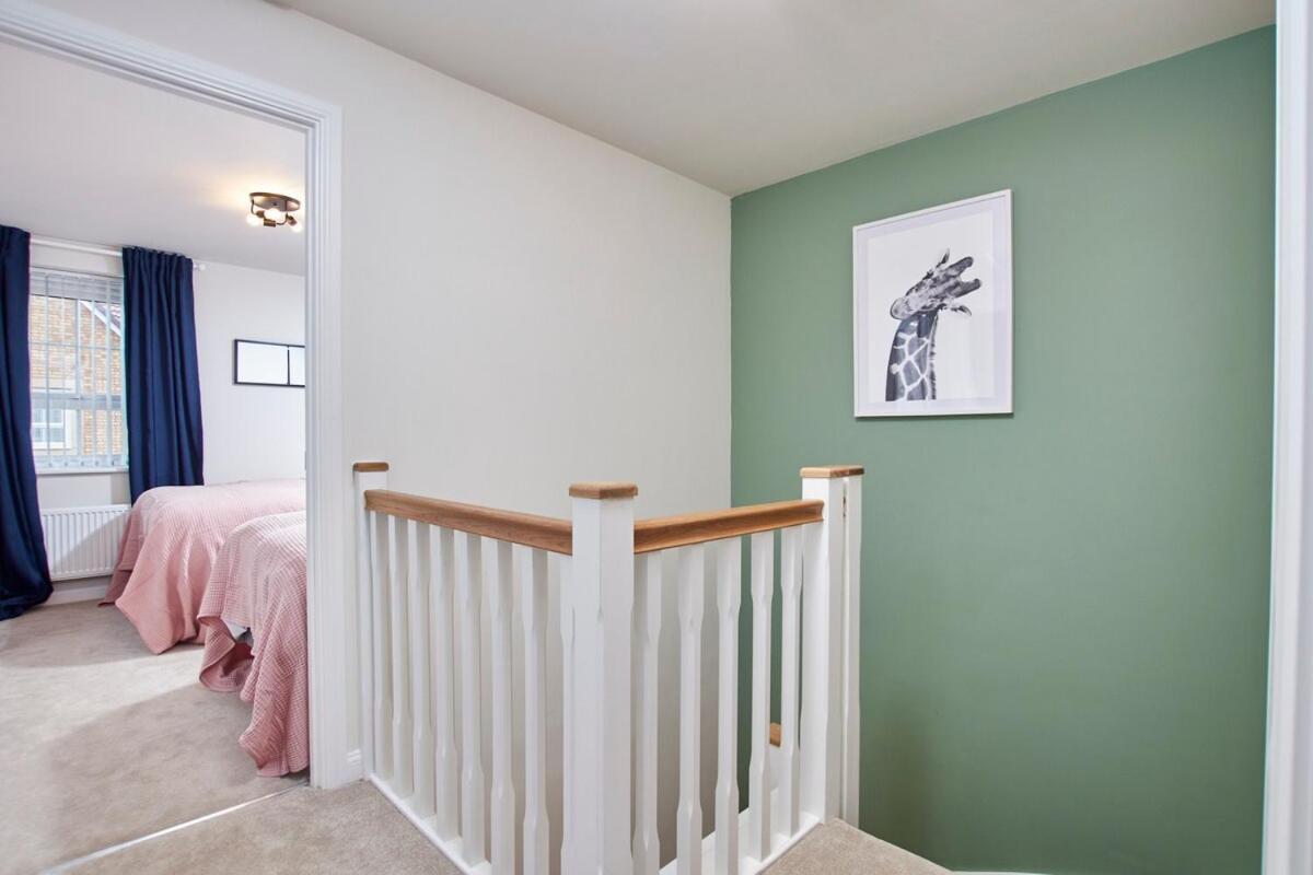 Perfect 3br House Sleeps 9 Holiday home *