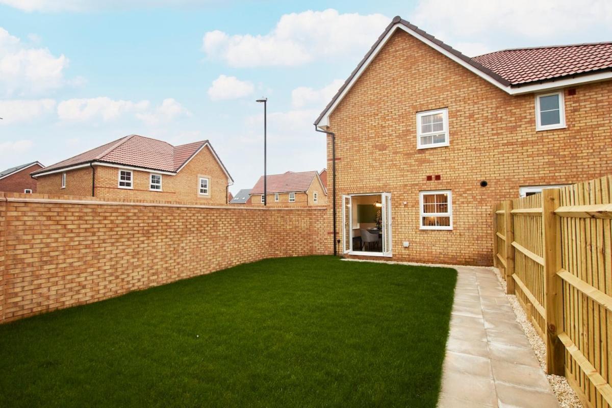 Perfect 3br House Sleeps 9 Coventry