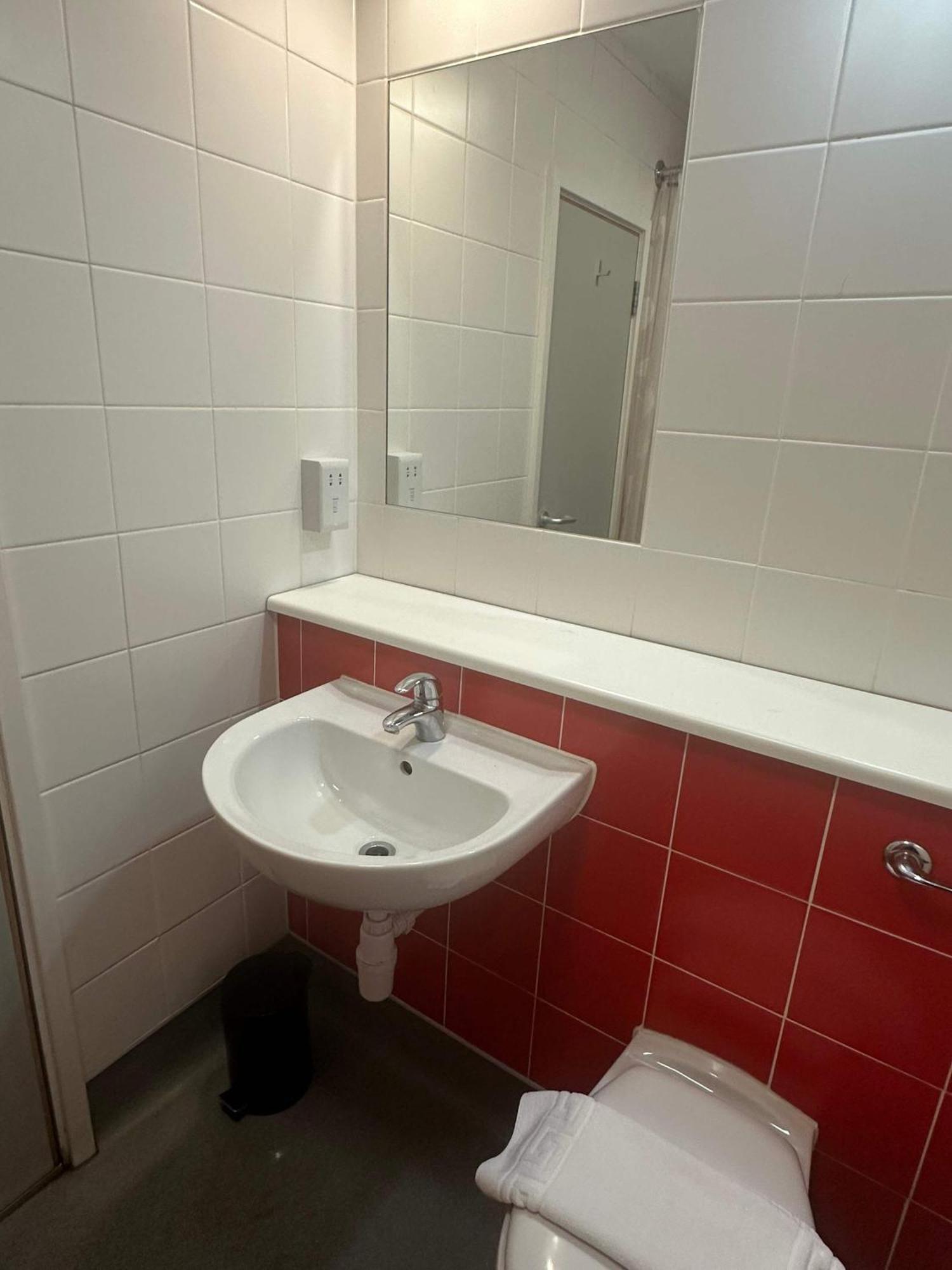 Budget Perfect Location *