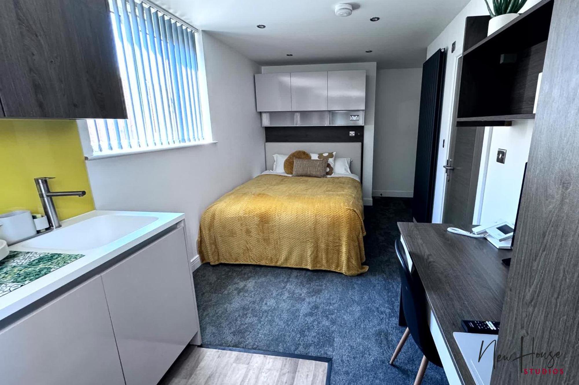 New House - Centre *