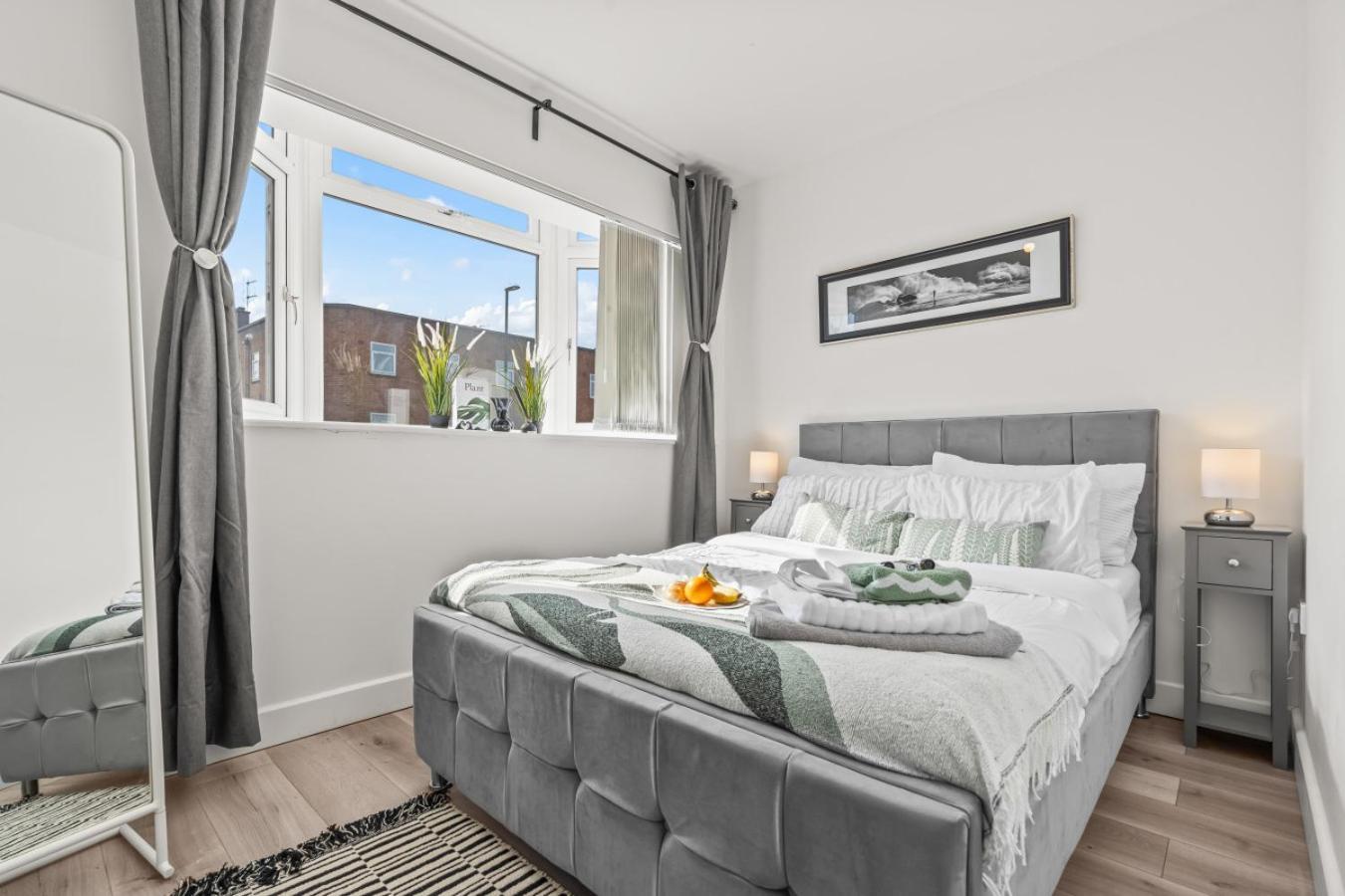 Charming 2br In Free Street Parking Apartment *
