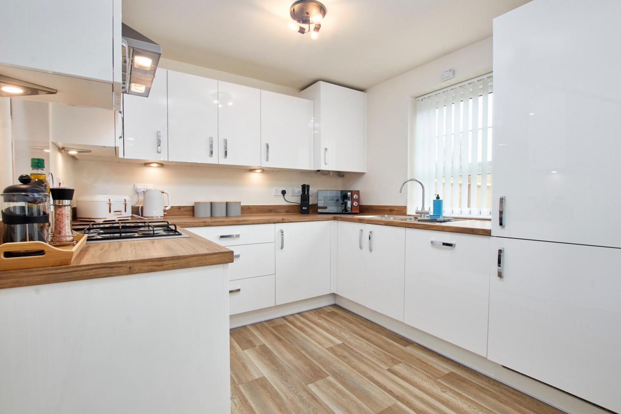 Holiday home Perfect 3br House Sleeps 9 *