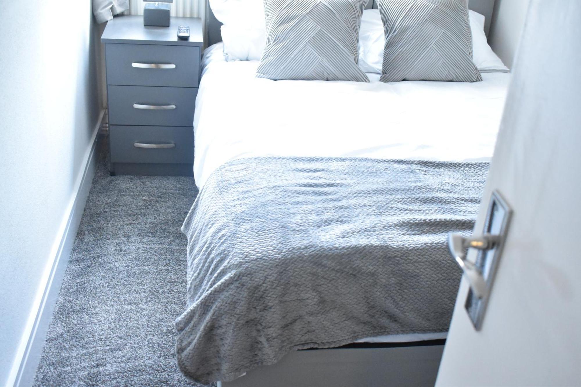 Apartamento Spacious 2 Bed Flat Coventry