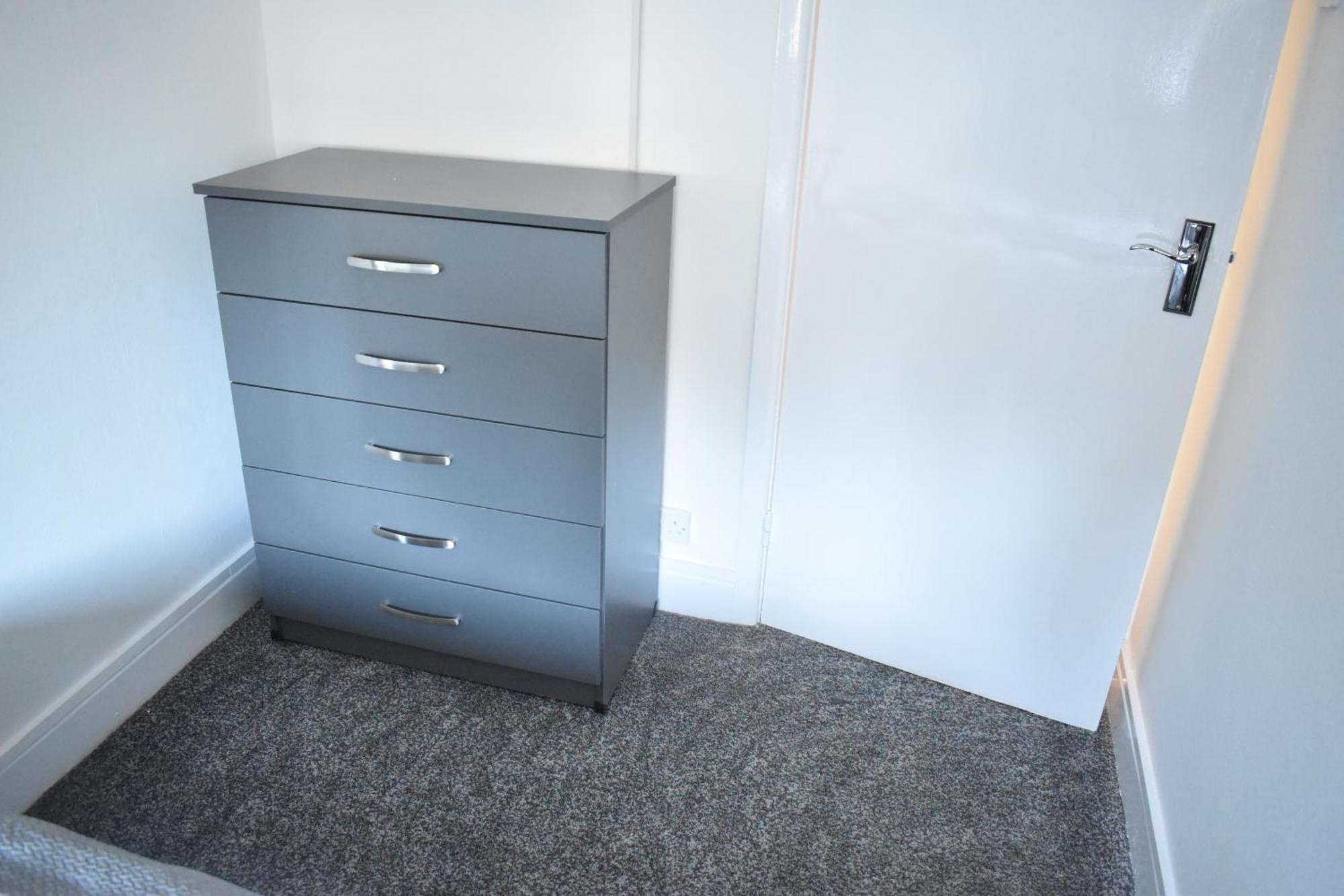 Spacious 2 Bed Flat Apartamento