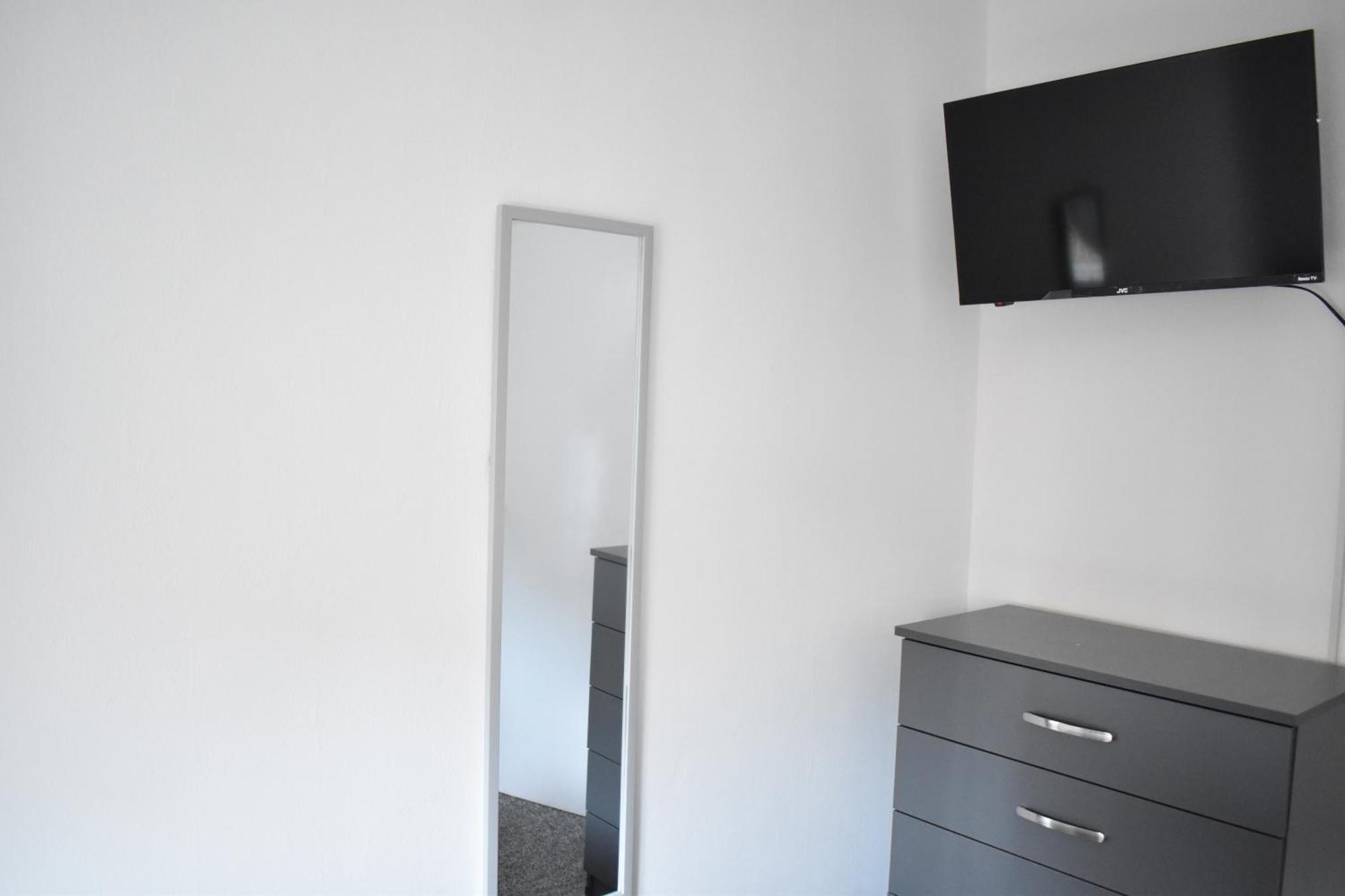 Apartamento Spacious 2 Bed Flat *