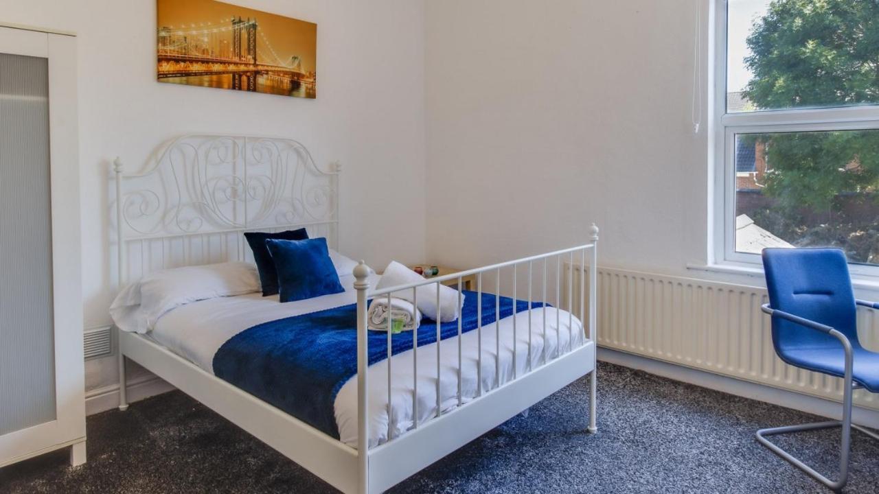 Apartamento Stayzo House Accommodation- Free Parking Coventry