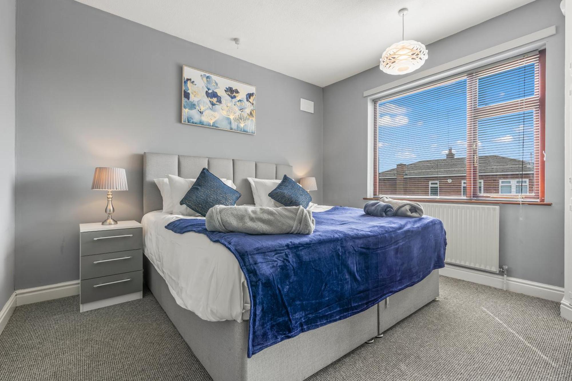 Casa de férias Spacious 4-bedroom In Peaceful Spot Coventry