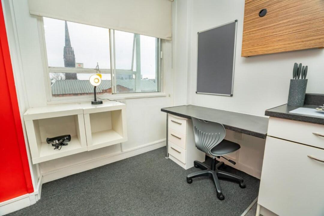 Lovely Budget In Centre Apartment Coventry