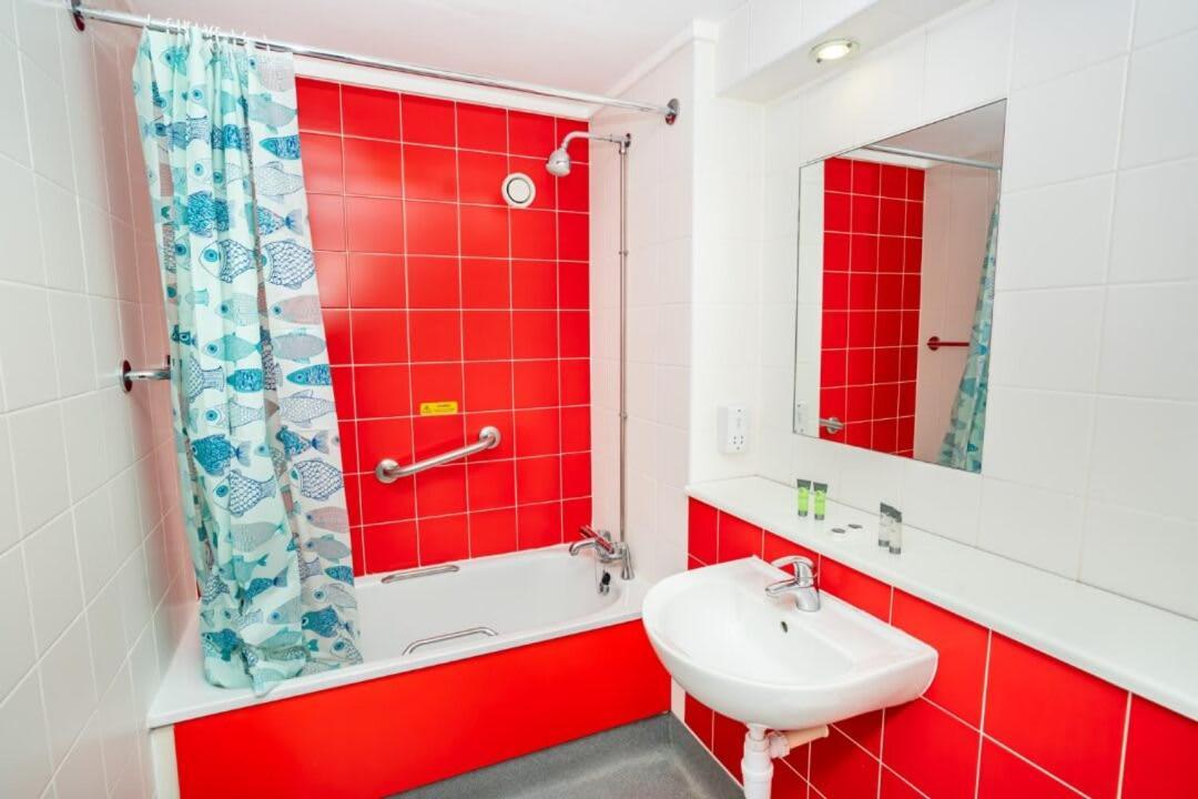 Lovely Budget In Centre Apartment
