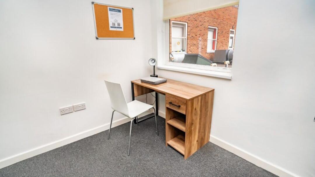 Apartment Modern Budget In Centre Coventry