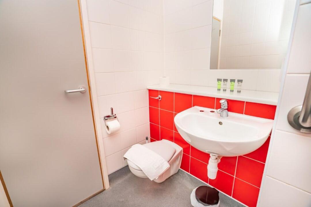 Cosy Budget In Centre * Coventry