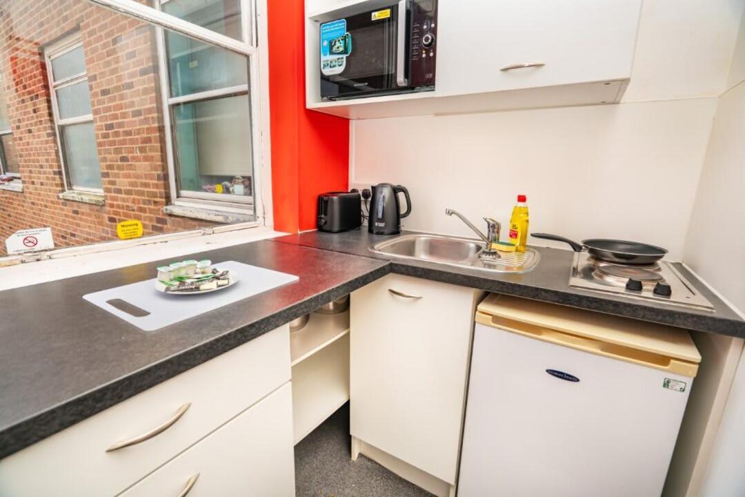 Cosy Budget In Centre Coventry