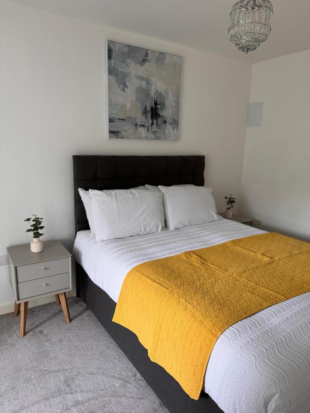 Holiday home Spacious Luxurious Serviced 8 *