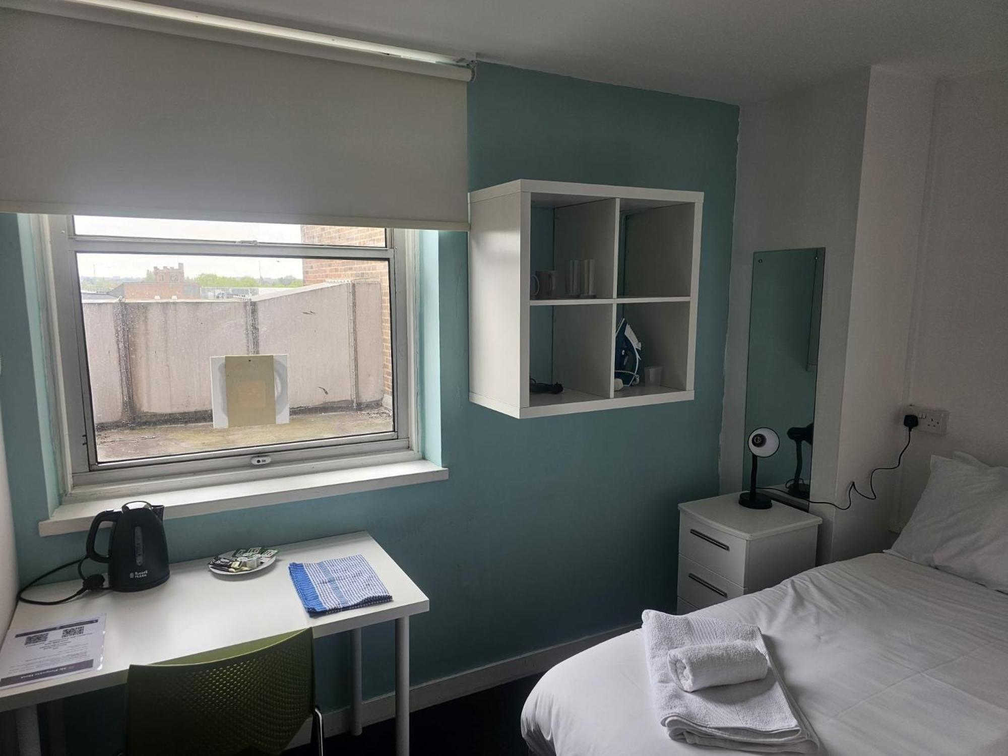 Budget En-suite In Centre Inn *