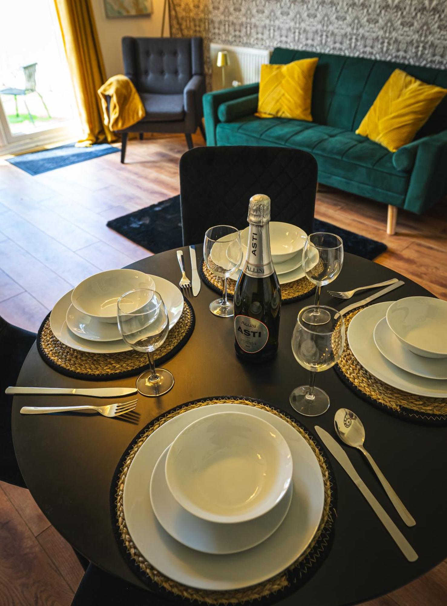 Terry Haven-2bed,coventry,luxury
