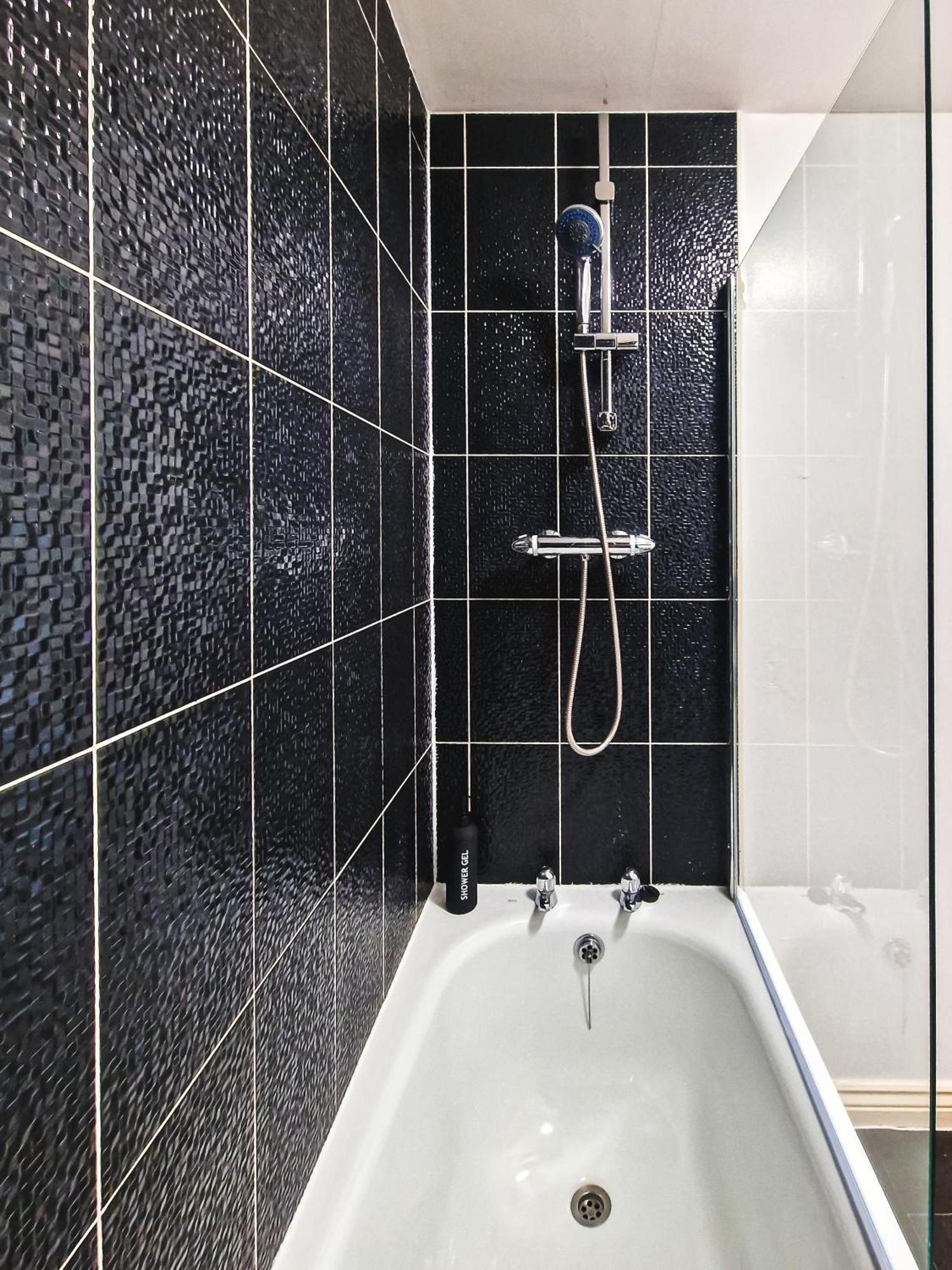 Terry Haven-2bed,coventry,luxury *